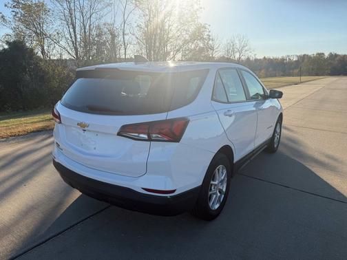 Summit White 2023 Chevrolet Equinox LS