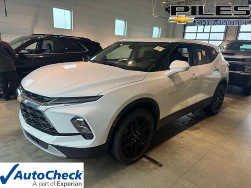 Summit White 2023 Chevrolet Blazer 2LT