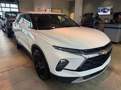 Summit White 2023 Chevrolet Blazer 2LT