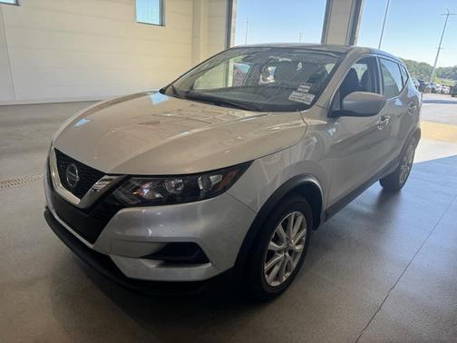 2022 Nissan Rogue Sport S