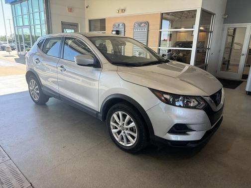 2022 Nissan Rogue Sport S