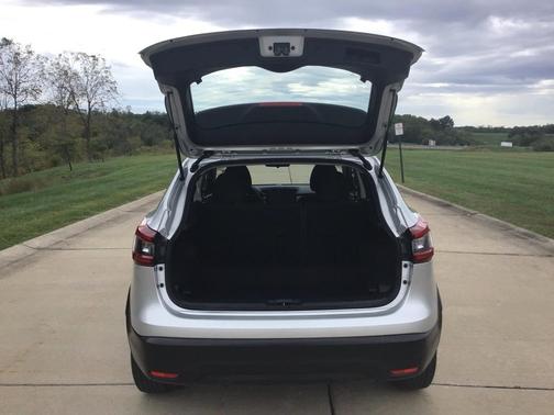 2022 Nissan Rogue Sport S