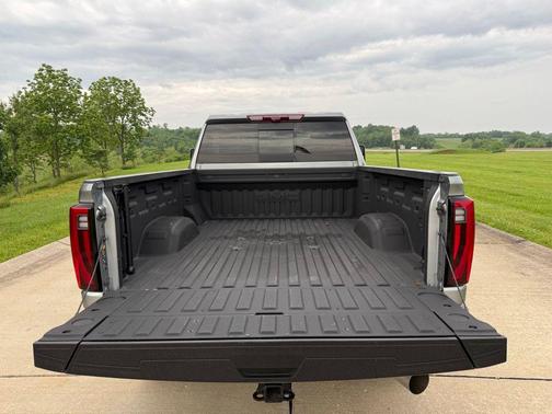 Sterling Metallic 2025 GMC Sierra 2500 Denali