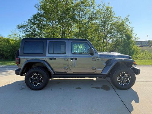 Granite Crystal Metallic Clearcoat 2022 Jeep Wrangler Unlimited 4xe Rubicon