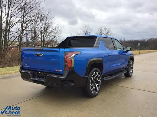 2025 Chevrolet Silverado EV RST