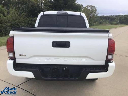 2022 Toyota Tacoma SR