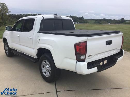 2022 Toyota Tacoma SR