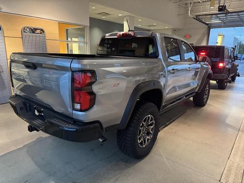 2025 Chevrolet Colorado ZR2