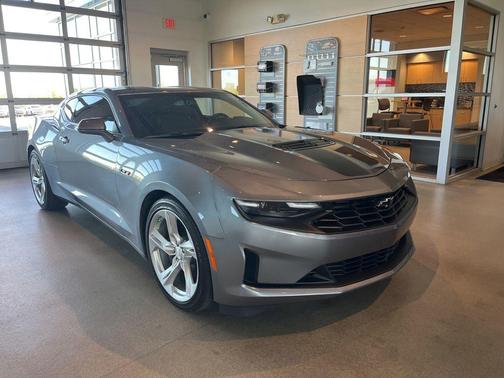 Satin Steel Metallic 2021 Chevrolet Camaro RWD Coupe LT1