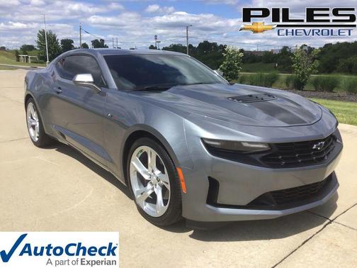 Satin Steel Metallic 2021 Chevrolet Camaro RWD Coupe LT1