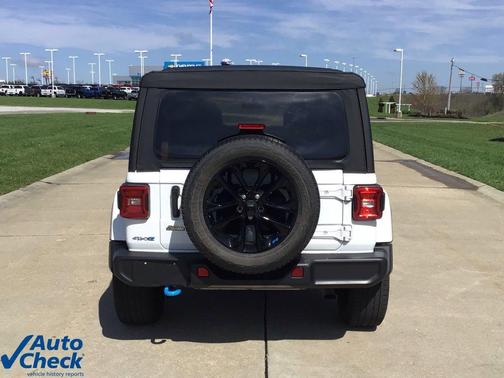 2022 Jeep Wrangler Unlimited 4xe Sahara