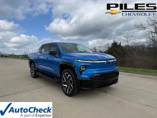 Riptide Blue 2025 Chevrolet Silverado EV RST