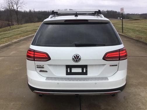 2019 Volkswagen Golf Alltrack TSI S