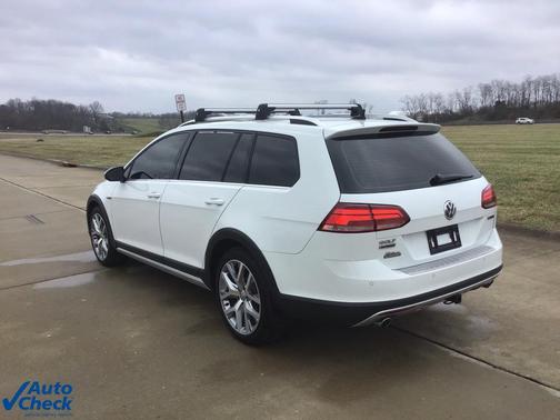 2019 Volkswagen Golf Alltrack TSI S
