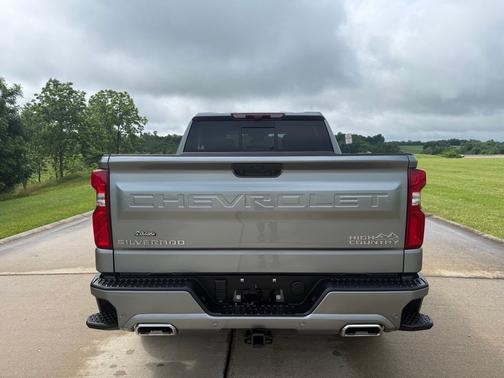 Sterling Gray Metallic 2026 Chevrolet Silverado 1500 High Country