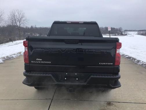 2025 Chevrolet Silverado 1500 Custom