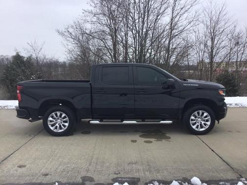 2025 Chevrolet Silverado 1500 Custom