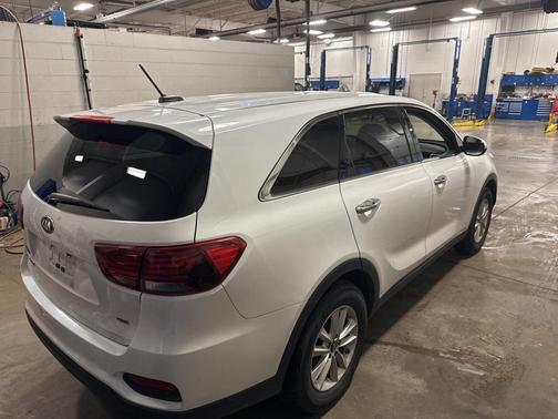 2020 Kia Sorento LX