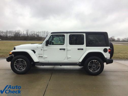 2023 Jeep Wrangler 4-Door Sahara 4x4