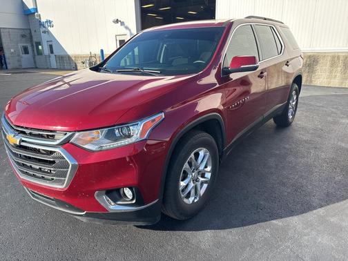 2021 Chevrolet Traverse LT Cloth