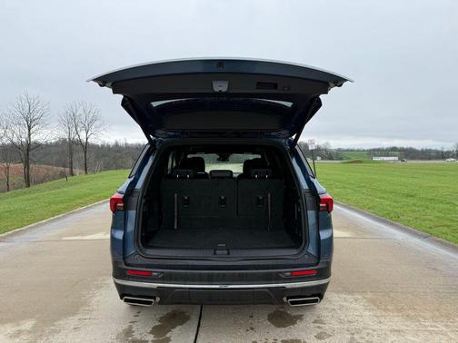 Ocean Blue Metallic 2025 Buick Enclave Preferred FWD