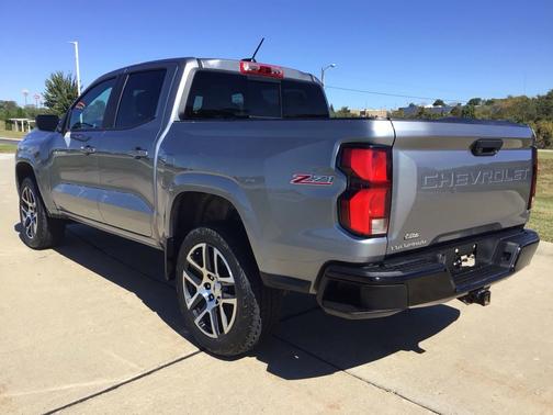 Sterling Gray Metallic 2023 Chevrolet Colorado Z71