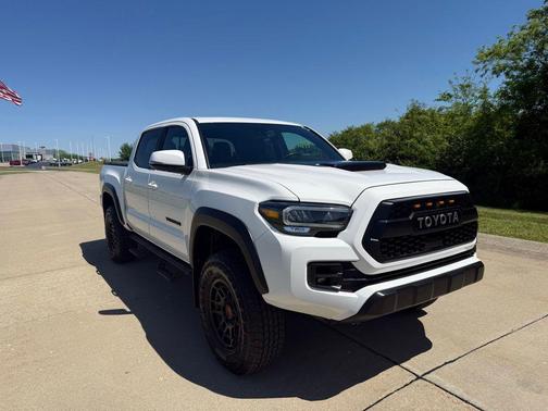 White 2022 Toyota Tacoma TRD Pro