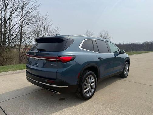 2025 Buick Enclave Preferred FWD