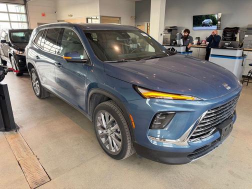 2025 Buick Enclave Preferred FWD