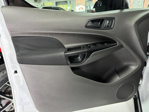 White 2019 Ford Transit Connect XL