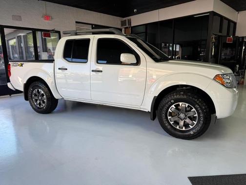 Glacier White 2021 Nissan Frontier PRO-4X