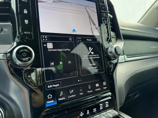 White 2023 RAM 1500 Limited