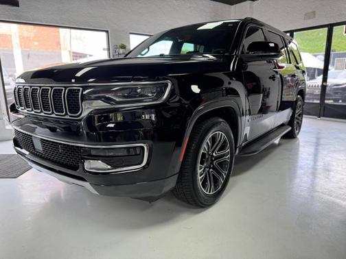 Black 2022 Jeep Wagoneer Series III