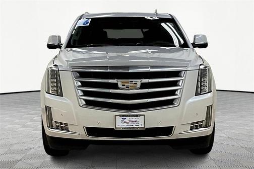 2016 Cadillac Escalade Luxury