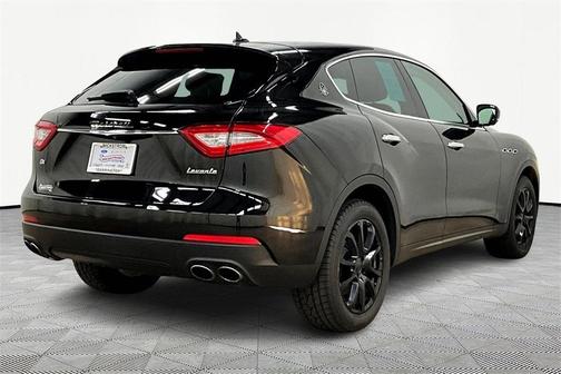 2017 Maserati Levante Base