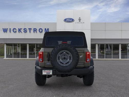2025 Ford Bronco Base