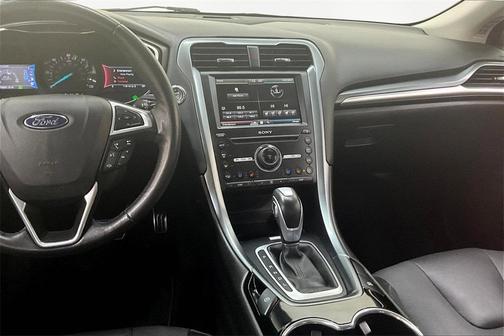 2016 Ford Fusion Hybrid Titanium