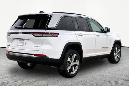 Bright White Clearcoat 2026 Jeep Grand Cherokee Limited