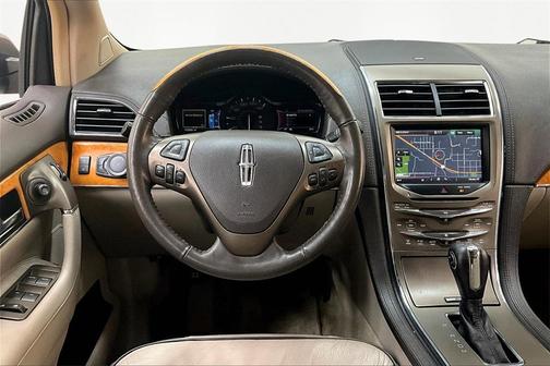 2012 Lincoln MKX Base