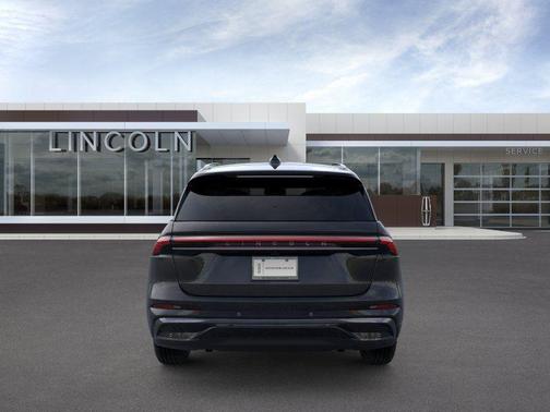 Infinite Black Metallic 2026 Lincoln Nautilus Reserve