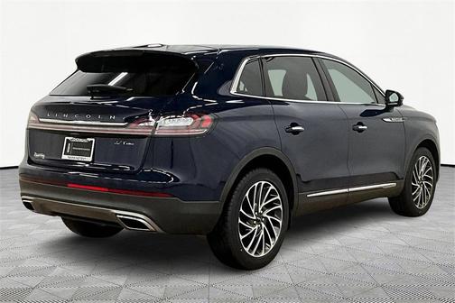 2020 Lincoln Nautilus Reserve