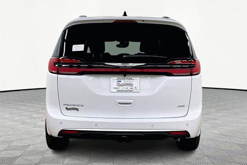 2026 Chrysler Pacifica Pinnacle