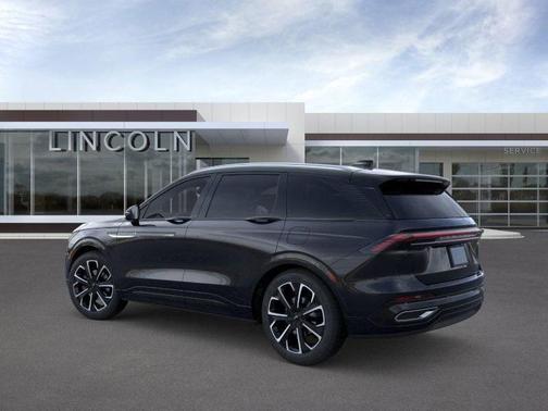 2025 Lincoln Nautilus Reserve