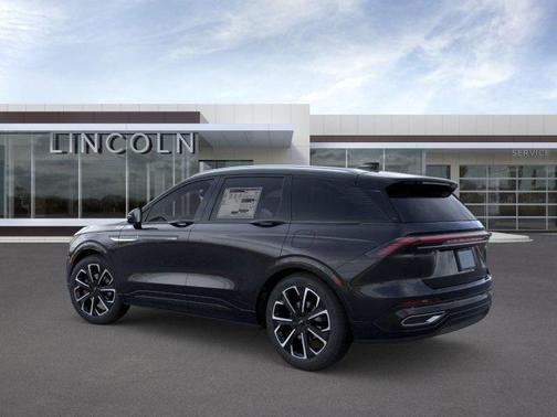 2025 Lincoln Nautilus Reserve