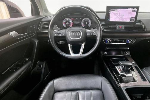 2022 Audi Q5 45 S line Premium Plus