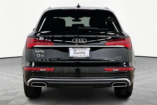 2022 Audi Q5 45 S line Premium Plus