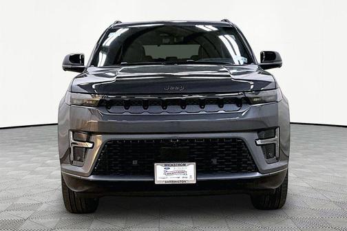 Metallic 2026 Jeep Grand Wagoneer RESERVE
