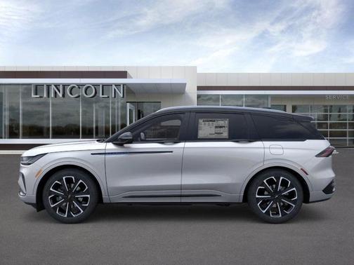 2025 Lincoln Nautilus Reserve