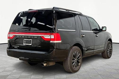 2017 Lincoln Navigator Select