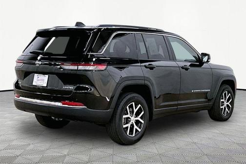 Diamond Black 2023 Jeep Grand Cherokee Limited